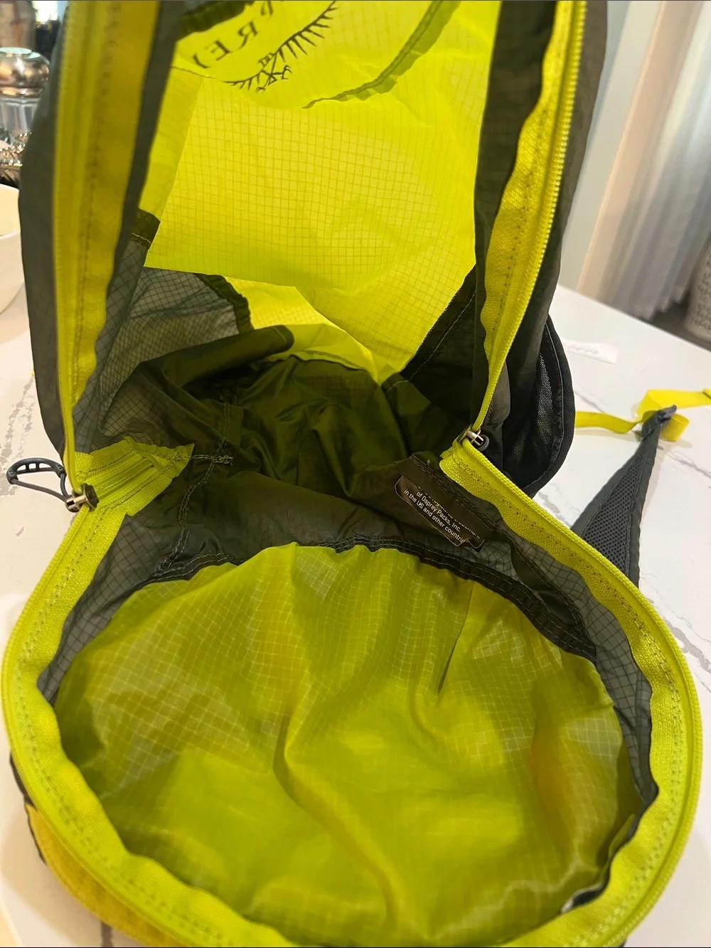 OSPREY Ultralight Stuff Pack 18L Backpack Olive Green Lime Packable Unisex